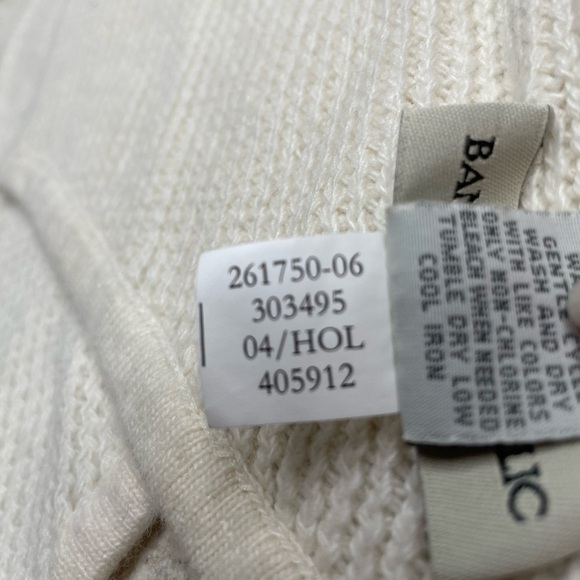 Banana Republic Knit Wool Angora Blend Scarf - Picture 3 of 4